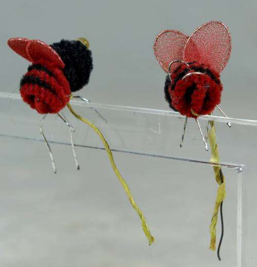 MINIATURE PAIR OF BEE CAKE TOPPERS - BID NOW!!!