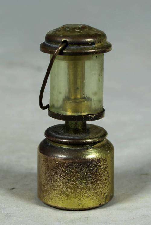 Miniature handcrafted brass temptations gas light