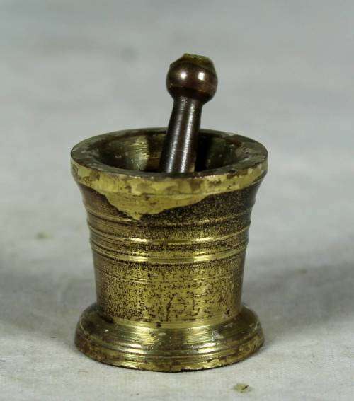 Miniature handcrafted brass temptations mortar & pestle
