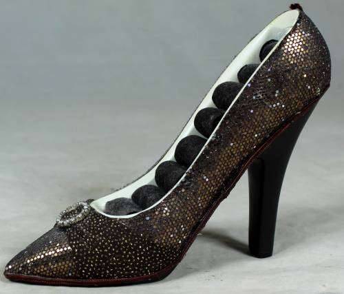 Large shoe pin cushion holder