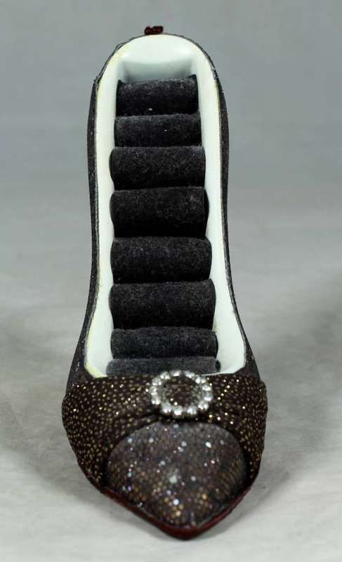 Large shoe pin cushion holder