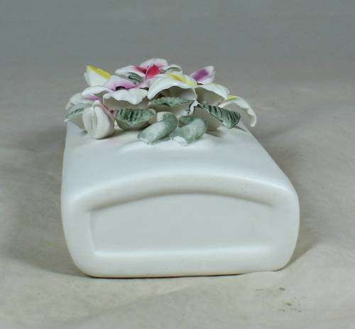 BEAUTIFUL CERAMIC WALL SCONES-BID NOW!!