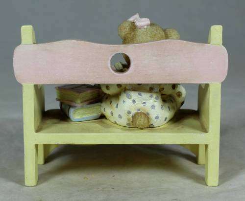 VERY INTELLIGENT LITTLE BEAR READING ON A BENCH-BID NOW!!