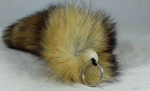 BLAST FROM THE PAST LARGE FLUFFY TAIL KEY RING -BID NOW!!