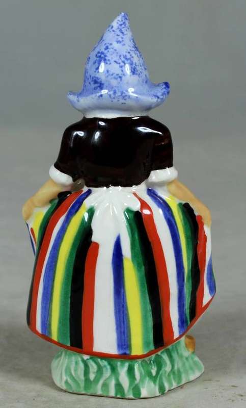Vintage porcelain figurine - woman in traditional clothes #54
