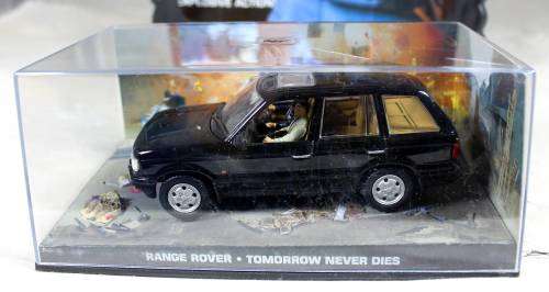 JAMES BOND 007 WITH MAGAZINE - RANGE ROVER (TOMORROW NEVER DIES) #34