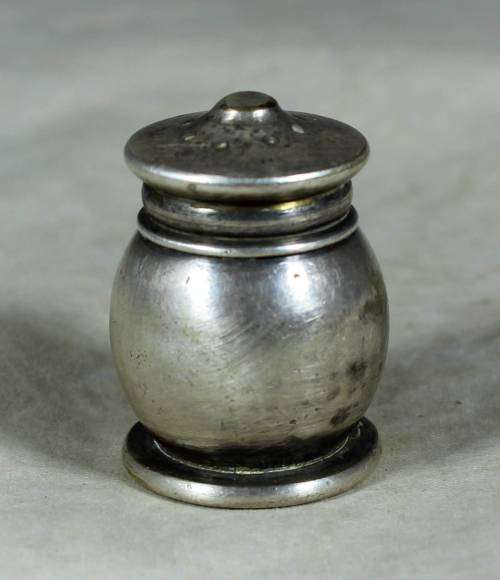 MINIATURE EPNS GEM METAL SALT SHAKER - BID NOW!!!