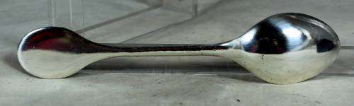 Souvenir spoon hand crafted with a lion head