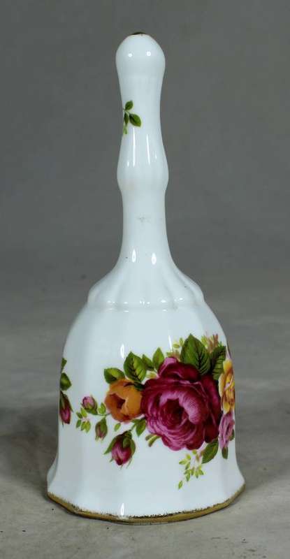 BEAUTIFUL PORCELAIN COTTAGE ROSE BELL-BID NOW!!!