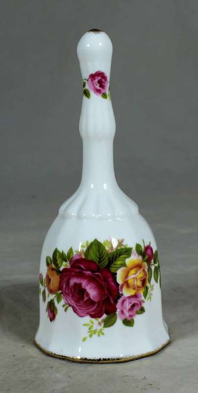 BEAUTIFUL PORCELAIN COTTAGE ROSE BELL-BID NOW!!!