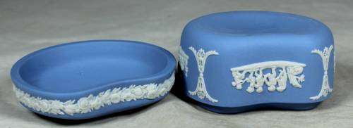 CLASSIC WEDGEWOOD LIDDED TRINKET BOWL - BID NOW