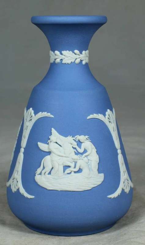 Wedgwood small vase