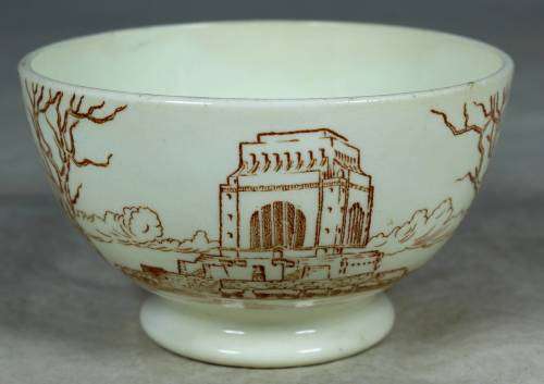 DE SPHINX MAASTRACHT COMMERATIVE VOORTREKKER MONUMENT BOWL-BID NOW