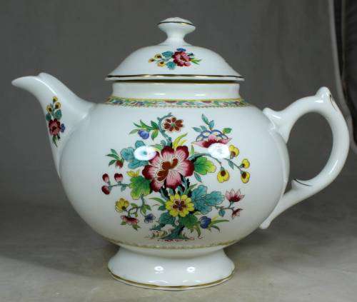 Dynamic Coal-port Ming rose tea pot