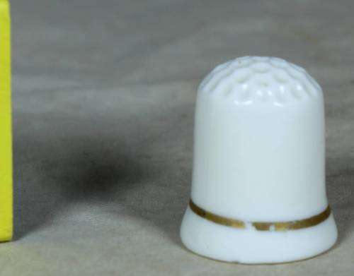 Porcelain thimble - blue bells