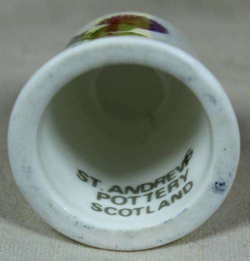 THIMBLE-ST.ANDREWS POTTERY SCOTLAND(PURPLE FLOWER)
