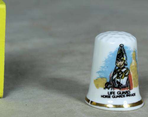 THIMBLE-BONE CHINA BRITISH MADE(LIFE GAURD HORSE GAURDS PARADE)BID NOW!!