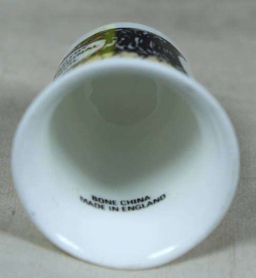 THIMBLE-BONE CHINA MADE IN ENGLAND(GRETNA GREEN)SMITHY ORIGINAL ANVIL-BID NOW!!!!