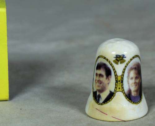THIMBLE-BONE CHINA (ANDREW&FERGIE`S WEDDING DAY 23/7/1986)