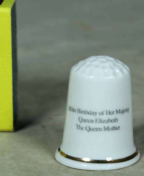THIMBLE-TO COMMEMORATE THE 100TH BIRTHDAY OF HER MAJESTY QUEEN ELIZABETH THE QUEEN MOTHER