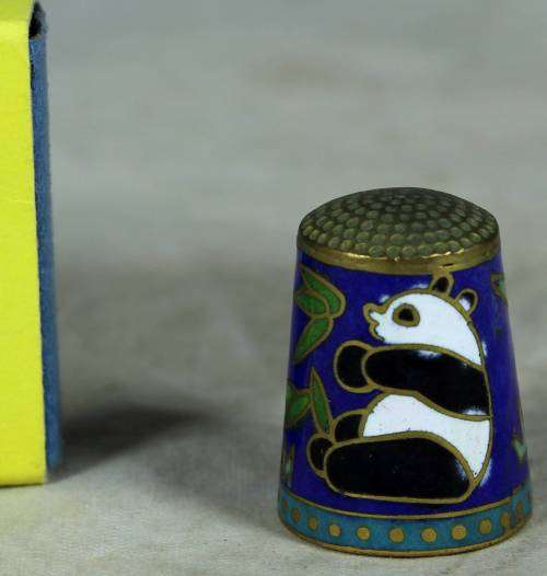 Cloissone thimble - blue with a panda