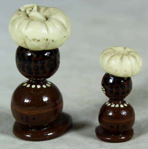 MINIATURE-HAND PAINTED TRADITIONAL MOTHER AND CHILD CARRYING PUMPKINS BY FAY(LOVELY)BID NOW!