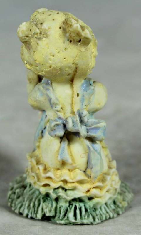 Miniature - Molded Mamma Bear Collecting the post