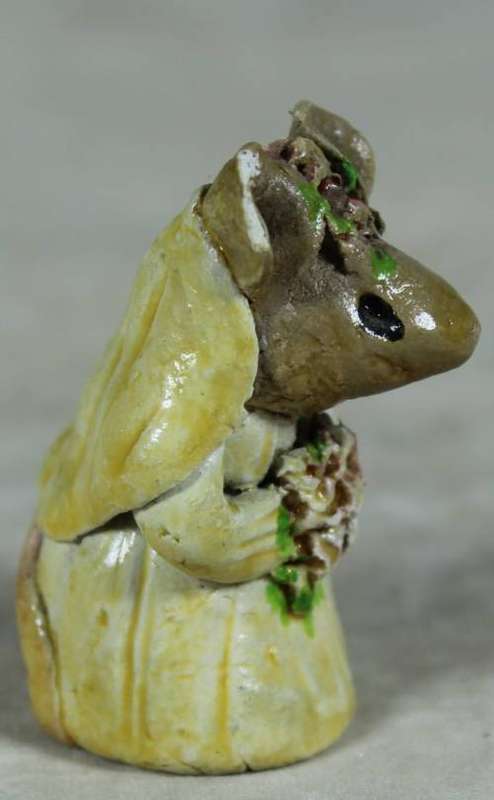Miniature - Shy little mouse bride