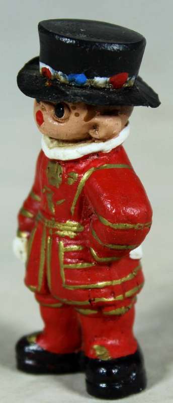 Miniature - London Child Beefeater