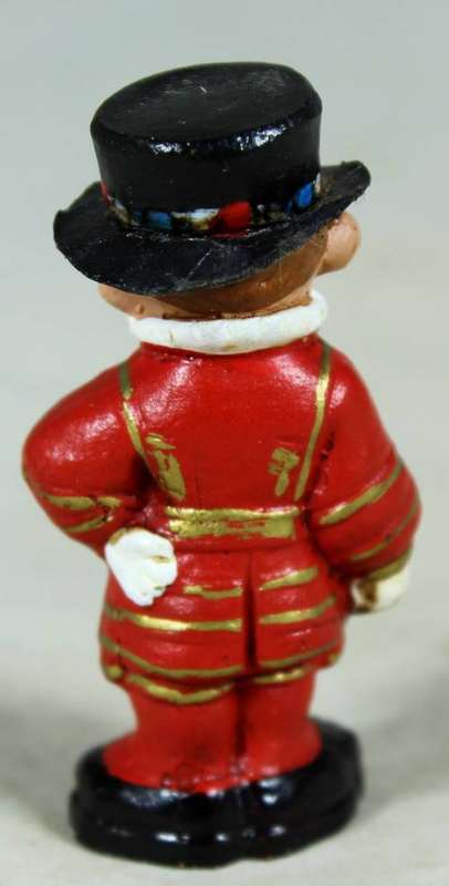 Miniature - London Child Beefeater