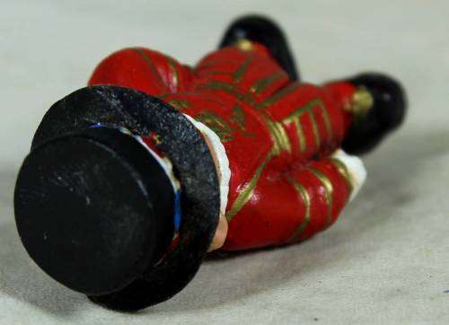 Miniature - London Child Beefeater