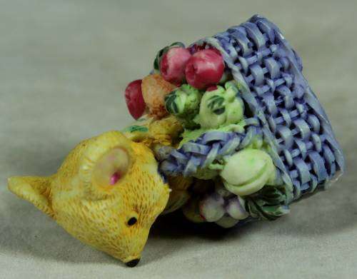 Miniature - Bear with a large fruit basket