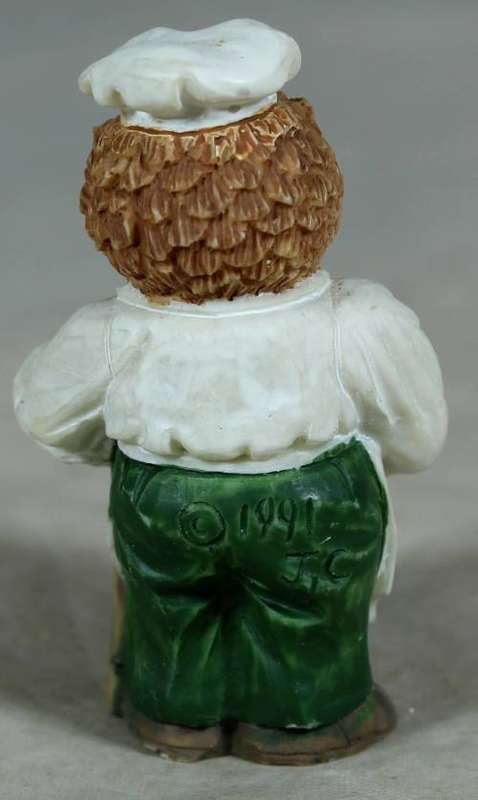 MINIATURE-OWL CHEF(SUPER PROFESSIONAL J.C.1991)BID NOW