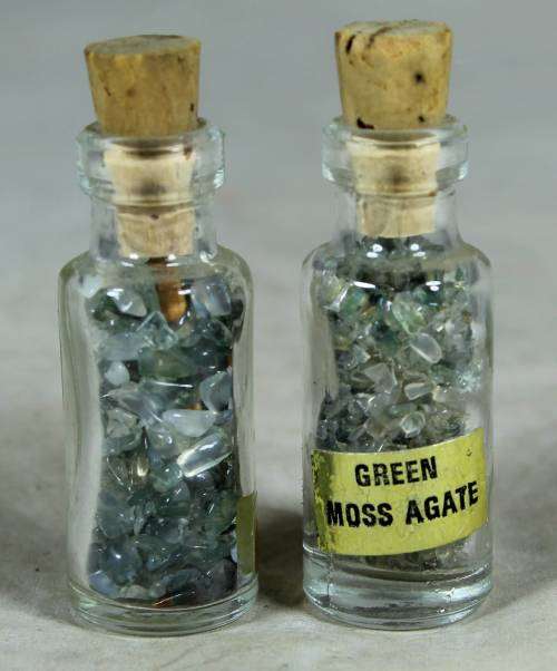MINIATURE-PAIR OF GREEN MOSS AGATE IN BOTTLES-BID NOW