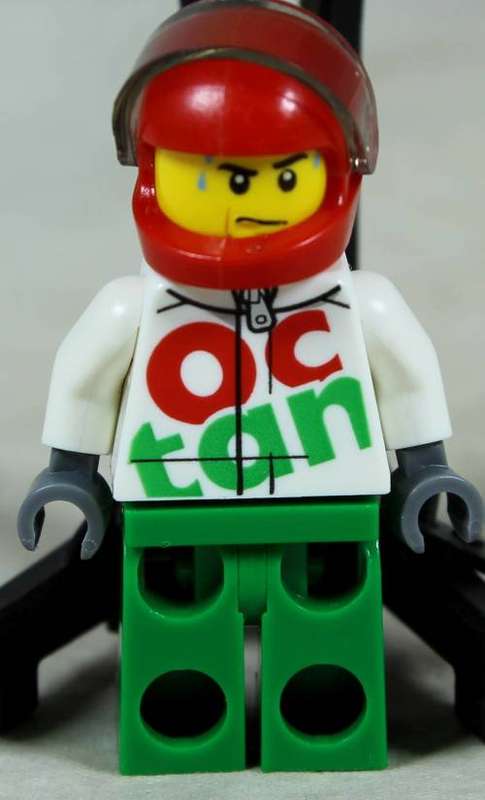 Lego mini figurine - Speed record racing car driver