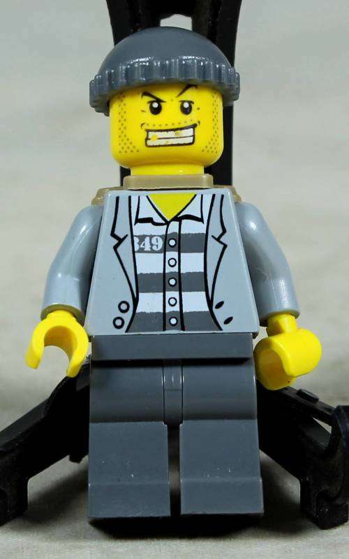 Lego mini figurine - Prisoner with backpack