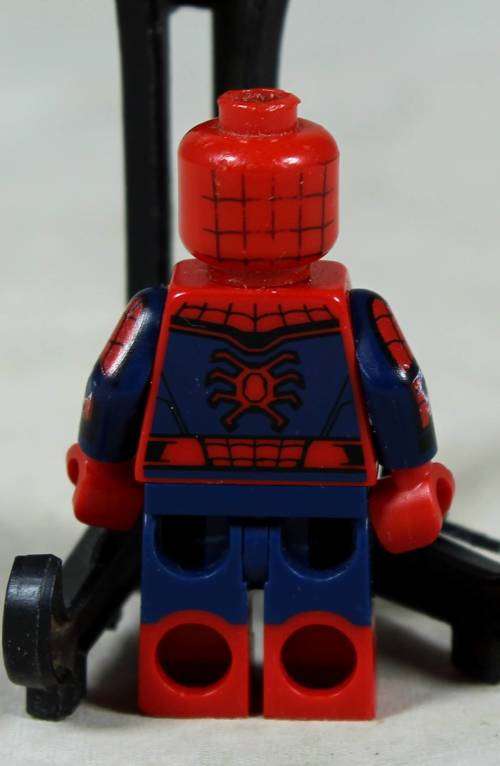 MINIATURE LEGO FIGURINE-SPIDER MAN(MARVEL SUPER HEROES) BID NOW!