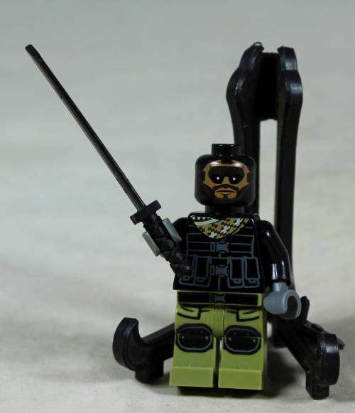 MINIATURE LEGO FIGURINE-FOOT SOLDIER(TEENAGE MUTANT NINJA TURTLES) BID NOW!