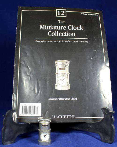 Hachette clock with booklet - British Pillar Box