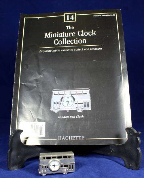 Hachette clock with booklet - London Bus