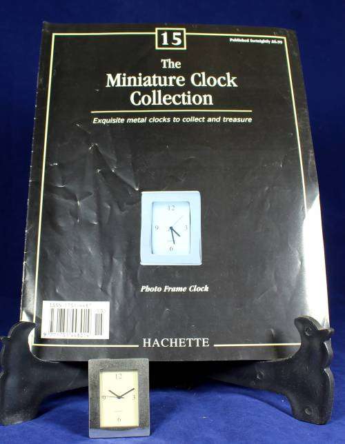 Hachette clock with booklet - Photo frame