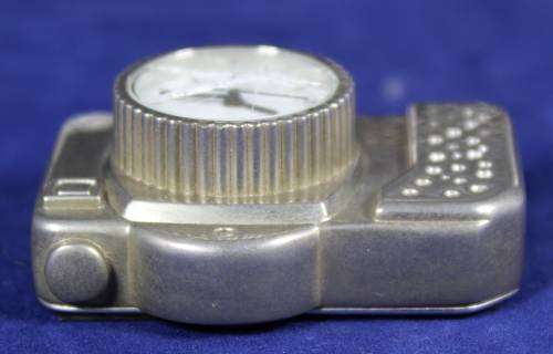 Hachette clock with booklet - 1970's Camera