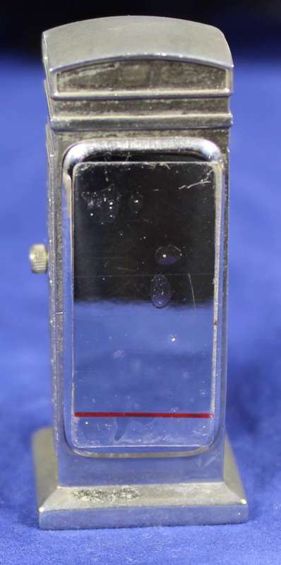 Hachette clock with booklet - British phone box