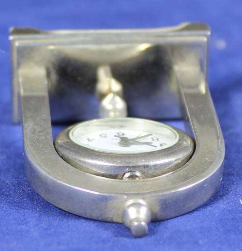 Hachette clock with booklet - Swinging pendulum