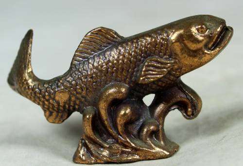 MINIATURE-BRASS COLOR LEAD FISH-BID NOW!!