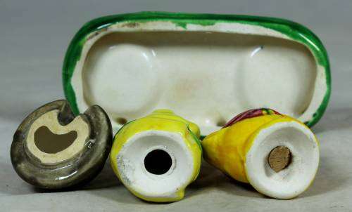 Animal farm condiment set