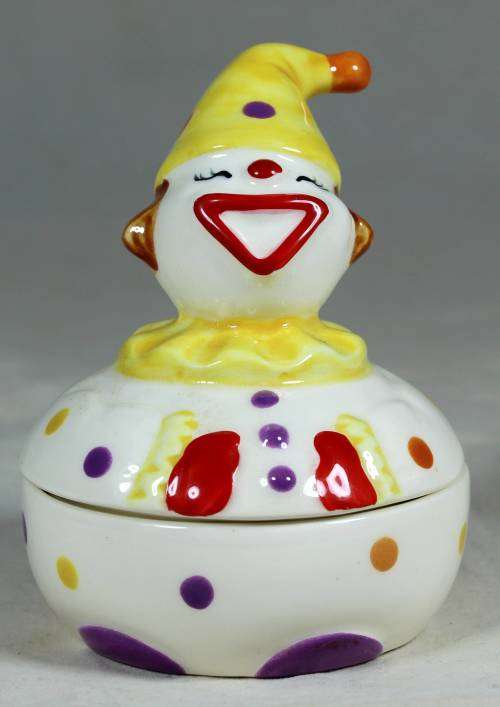 Smiling clown trinket holder