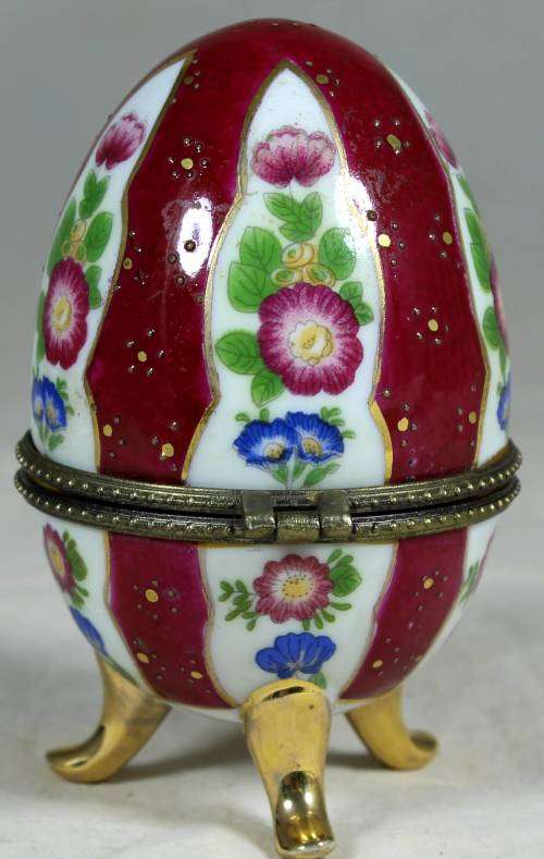 STUNNING PORCELAIN RING HOLDER-MAROON WITH RED FLOWERS BID NOW!!