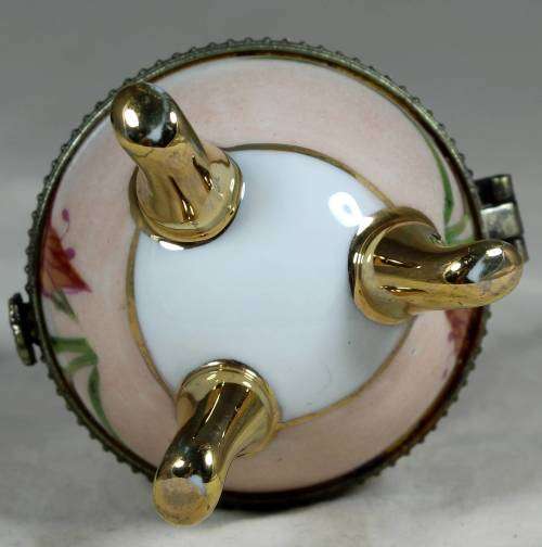 STUNNING PORCELAIN RING HOLDER-WHITE WITH BROWN FLOWERS BID NOW!!