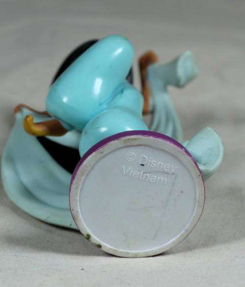 DISNEY FIGURINE-JASMIN FROM THE MOVIE ALADDIN BID NOW!!
